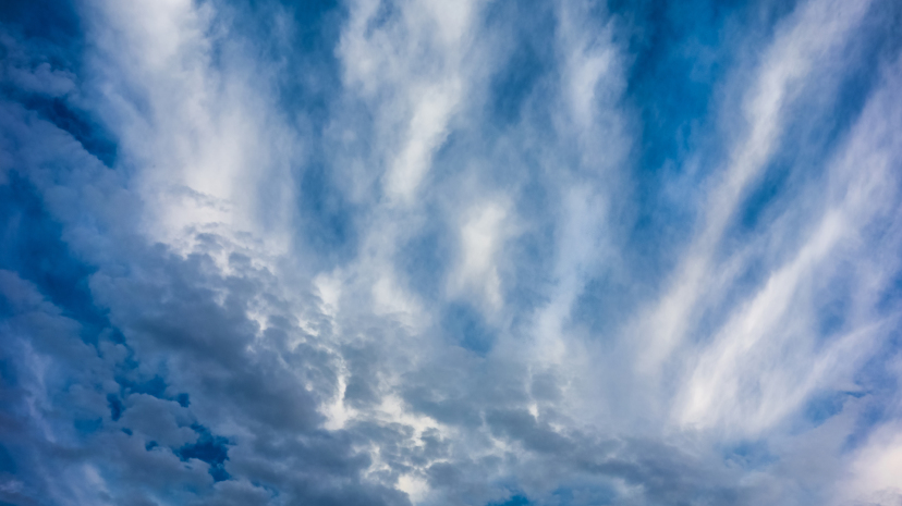cloud clouds sky zephyr skyscape golden golden-hour amber amber-sky breeze float floating motion breeze dusk glow glowing